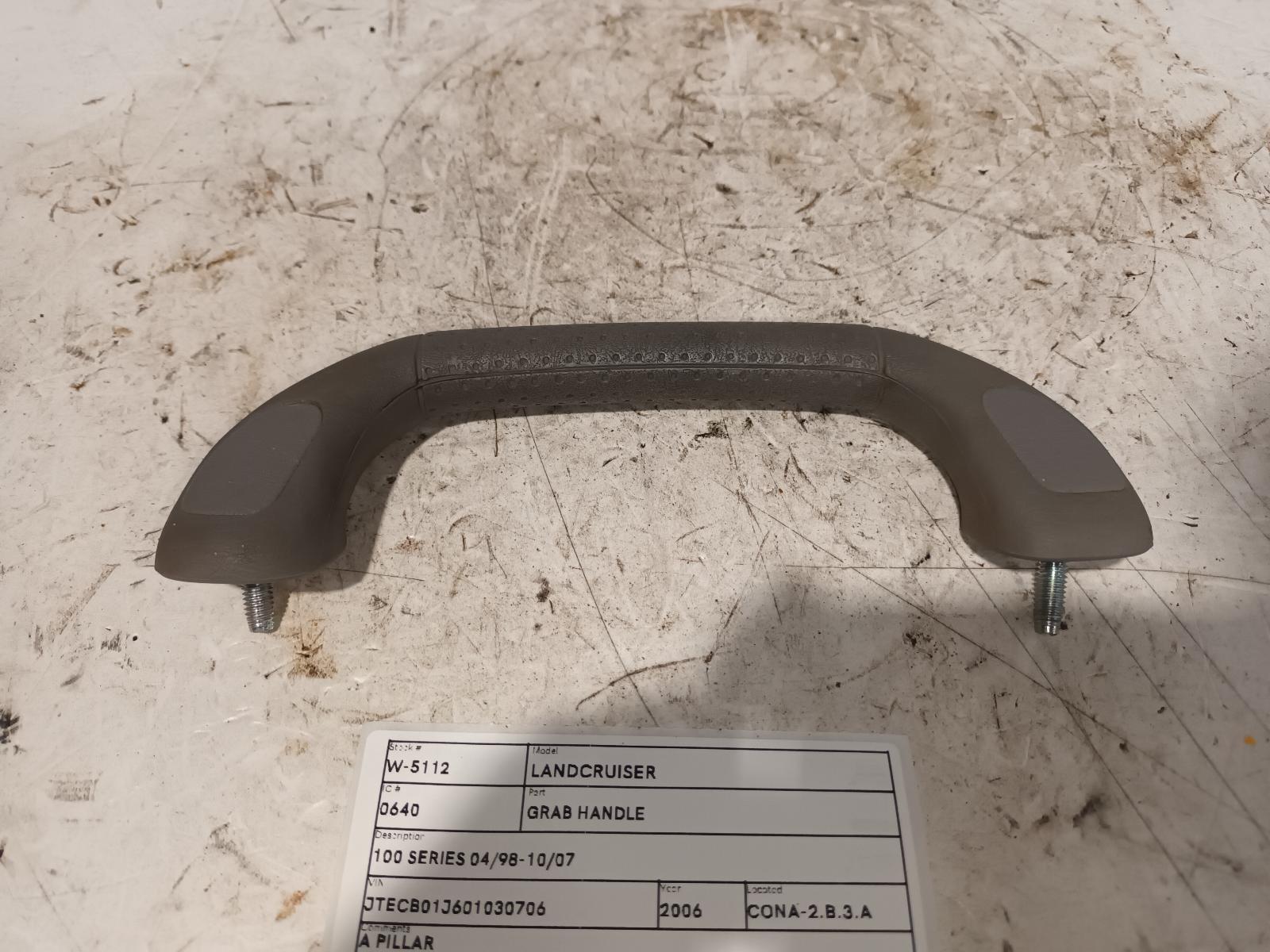 2006 Toyota Landcruiser Grab Handle View Auto part Grab Handle Toyota Landcruiser 2006