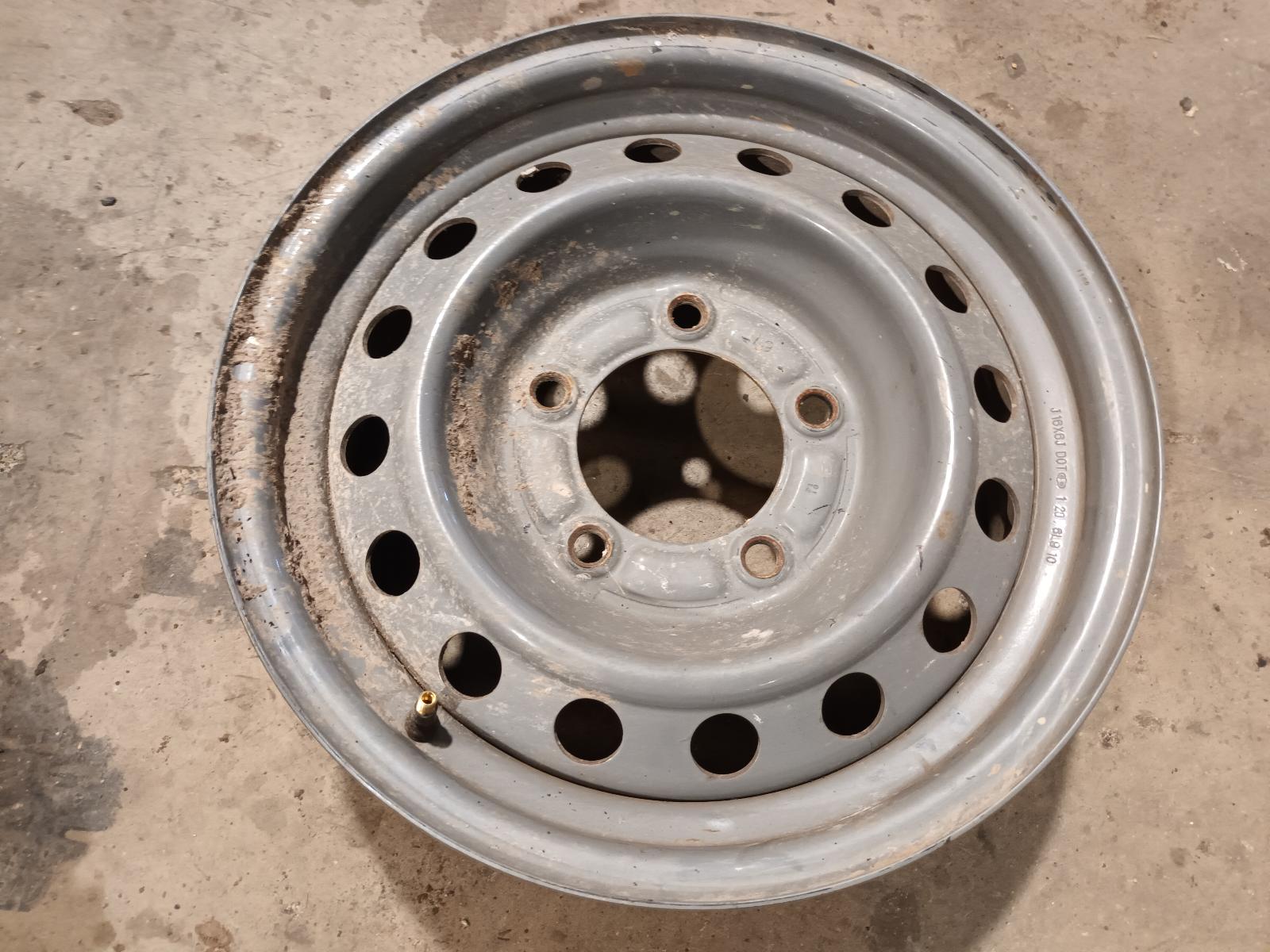 2006 Toyota Landcruiser Wheel Standard/Steel View Auto part Wheel Standard/Steel Toyota Landcruiser 2006