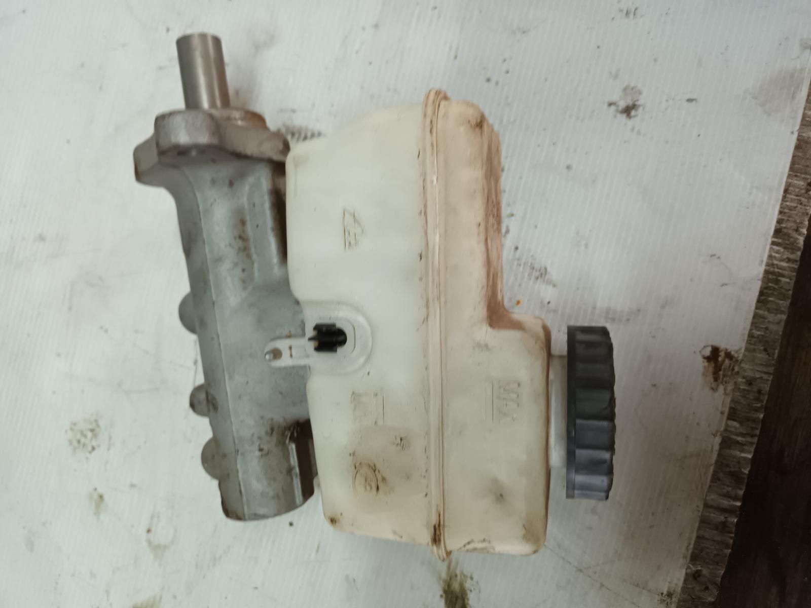 2008 Nissan Navara Master Cylinder View Auto part Master Cylinder Nissan Navara 2008