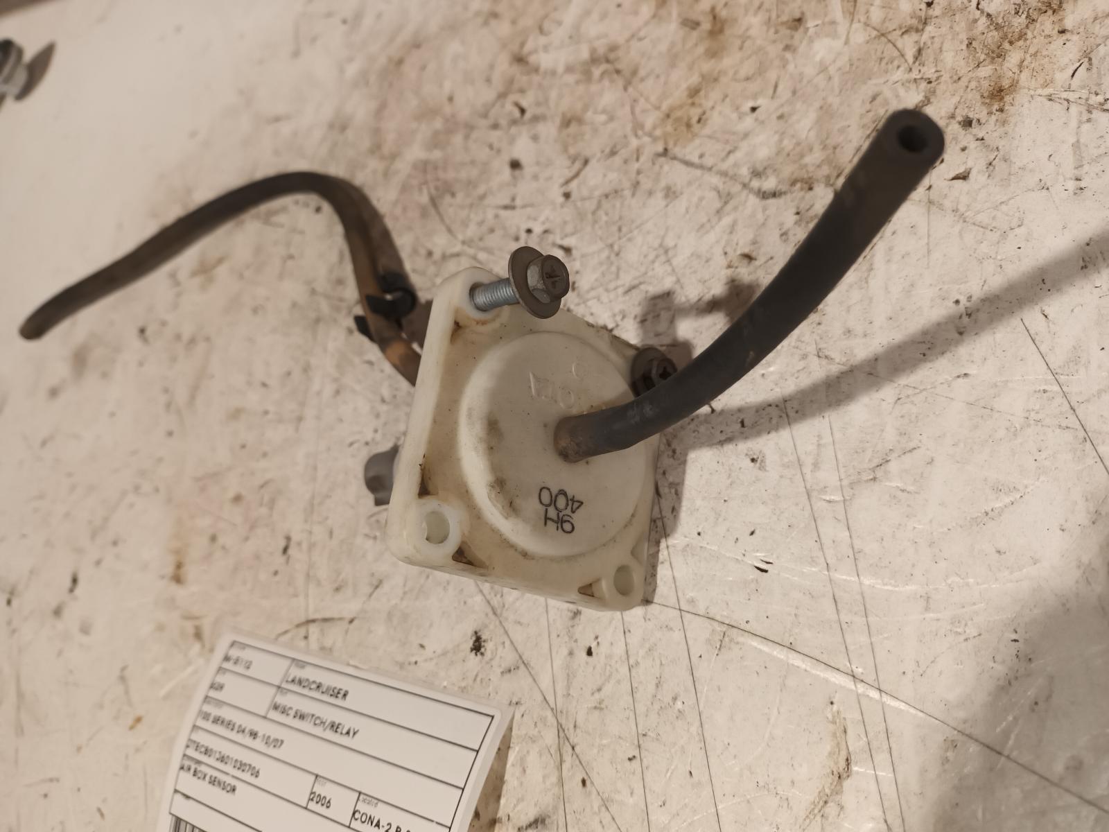 2006 Toyota Landcruiser Misc Switch/Relay View Auto part Misc Switch/Relay Toyota Landcruiser 2006