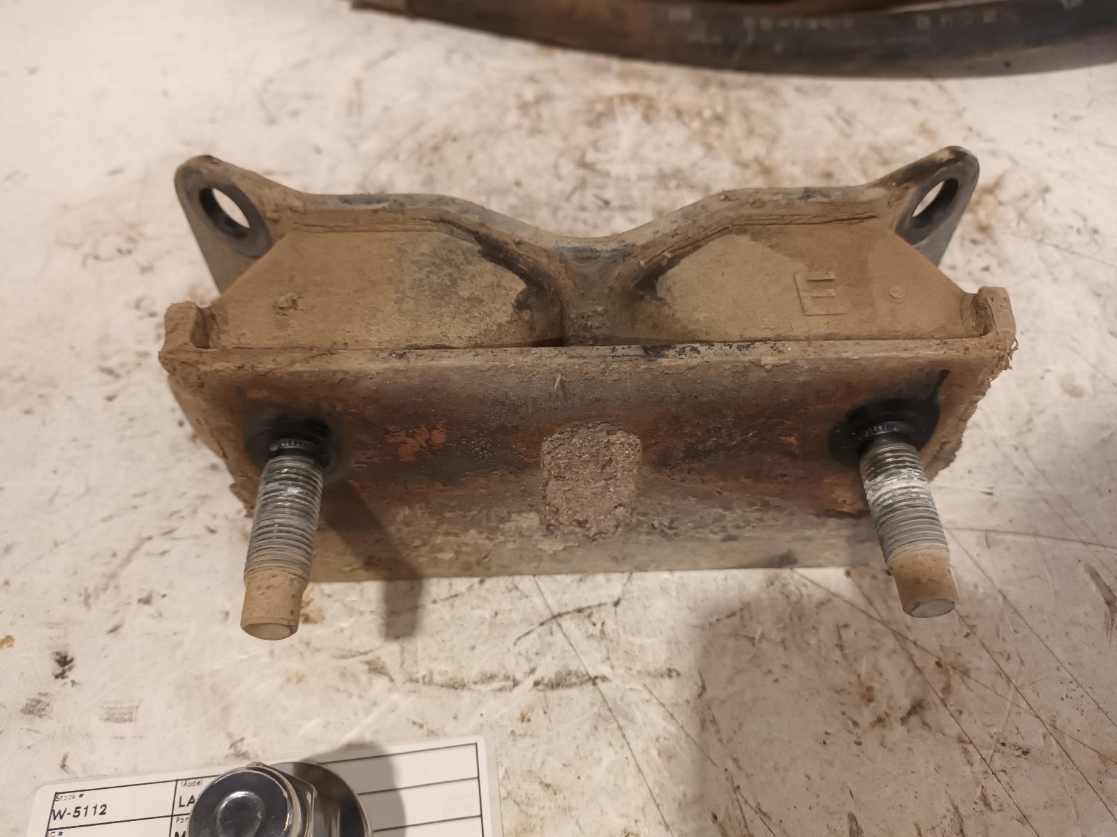 2006 Toyota Landcruiser Mount View Auto part Mount Toyota Landcruiser 2006