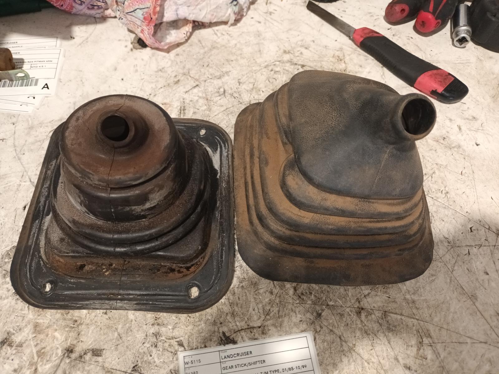 1993 Toyota Landcruiser Gear Stick/Shifter View Auto part Gear Stick/Shifter Toyota Landcruiser 1993