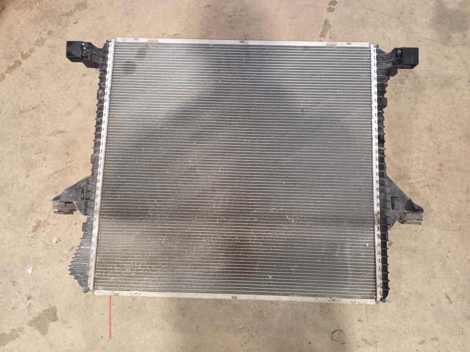 View Auto part Radiator Volkswagen Amarok 2013