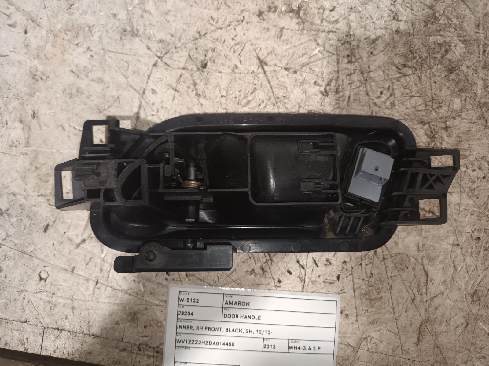 View Auto part Door Handle Volkswagen Amarok 2013