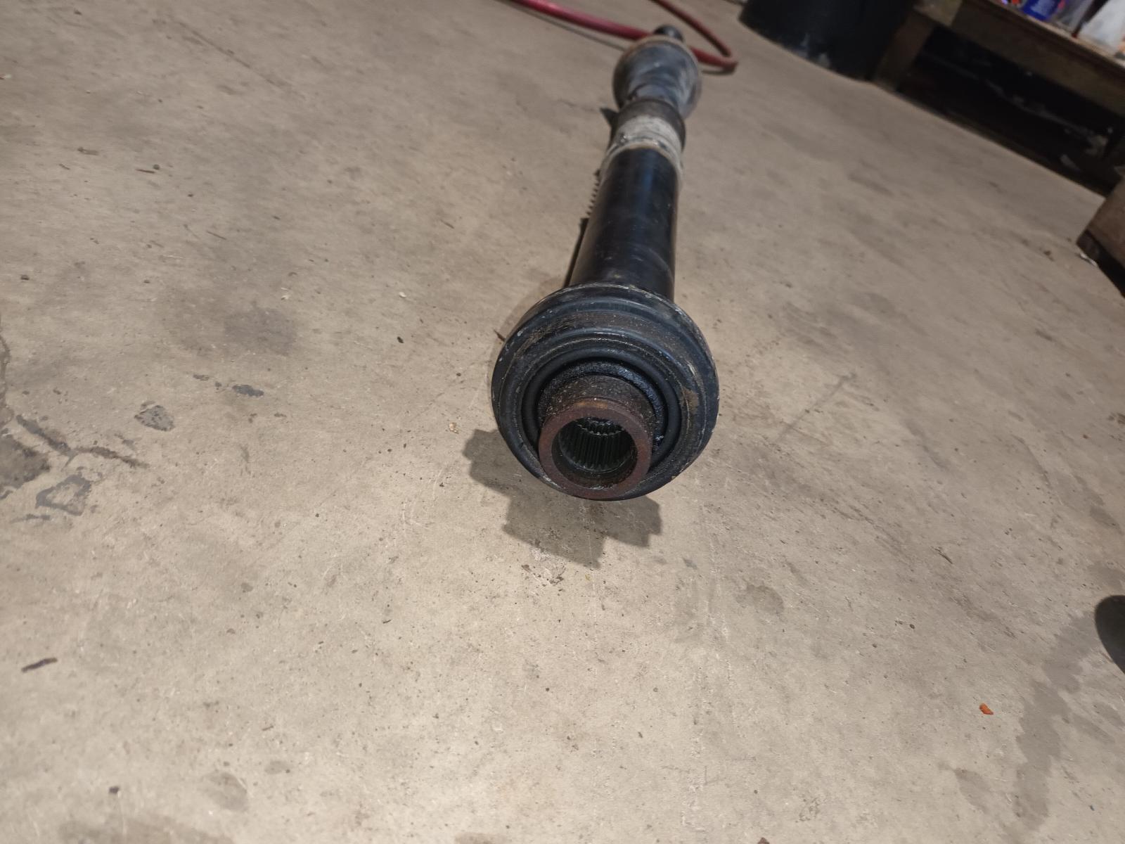 View Auto part Front Prop Shaft Volkswagen Amarok 2013