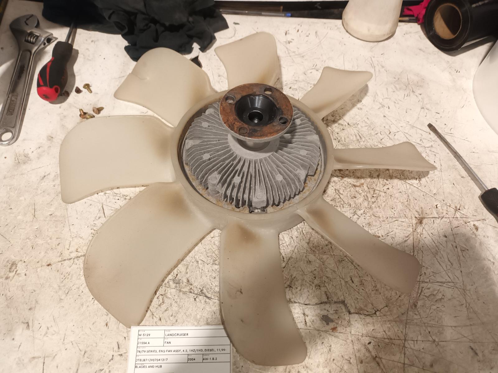 2004 Toyota Landcruiser Fan View Auto part Fan Toyota Landcruiser 2004