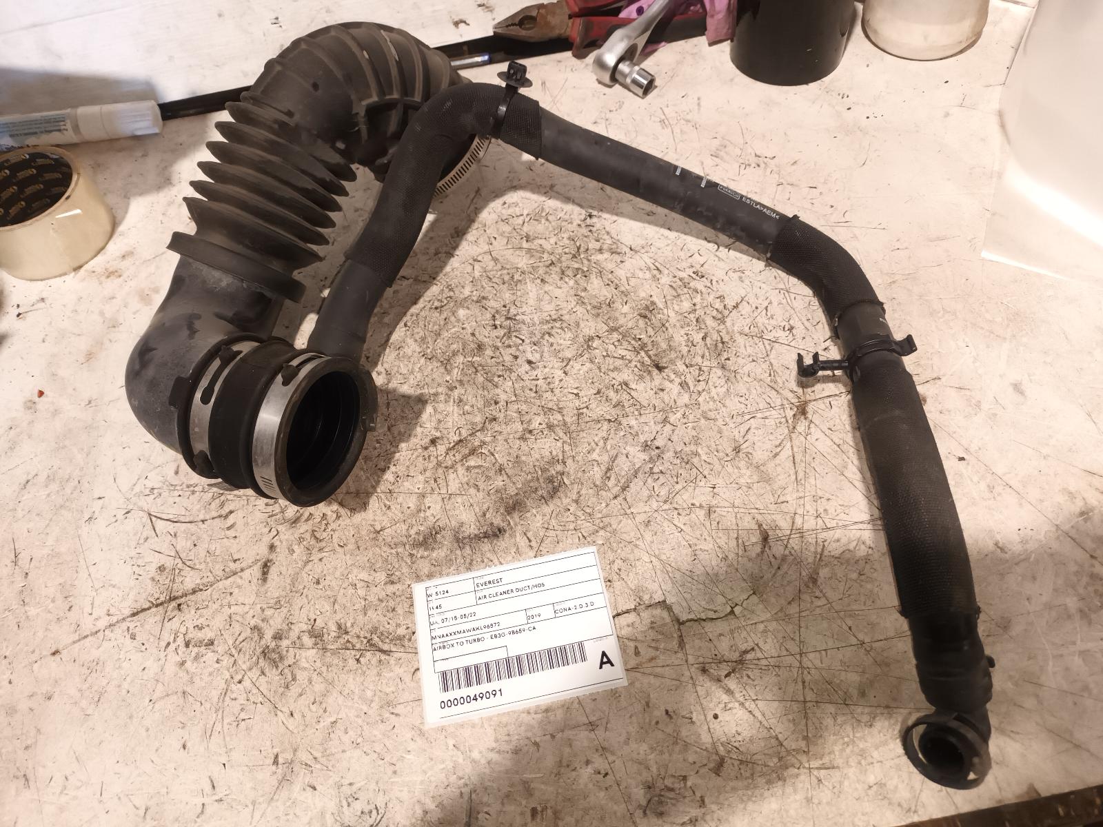 2019 Ford Everest Air Cleaner Duct/Hos View Auto part Air Cleaner Duct/Hos Ford Everest 2019