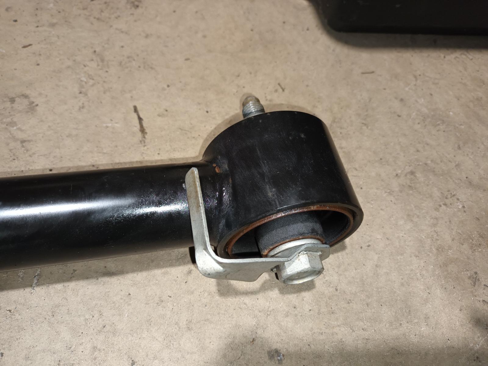 2019 Ford Everest Left Rear Trailing Arm View Auto part Left Rear Trailing Arm Ford Everest 2019