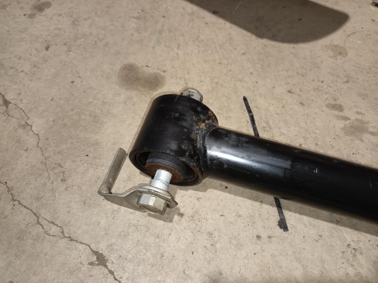 2019 Ford Everest Left Rear Trailing Arm View Auto part Left Rear Trailing Arm Ford Everest 2019