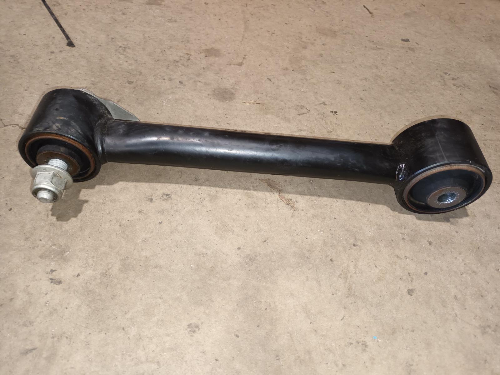 View Auto part Right Rear Trailing Arm Ford Everest 2019