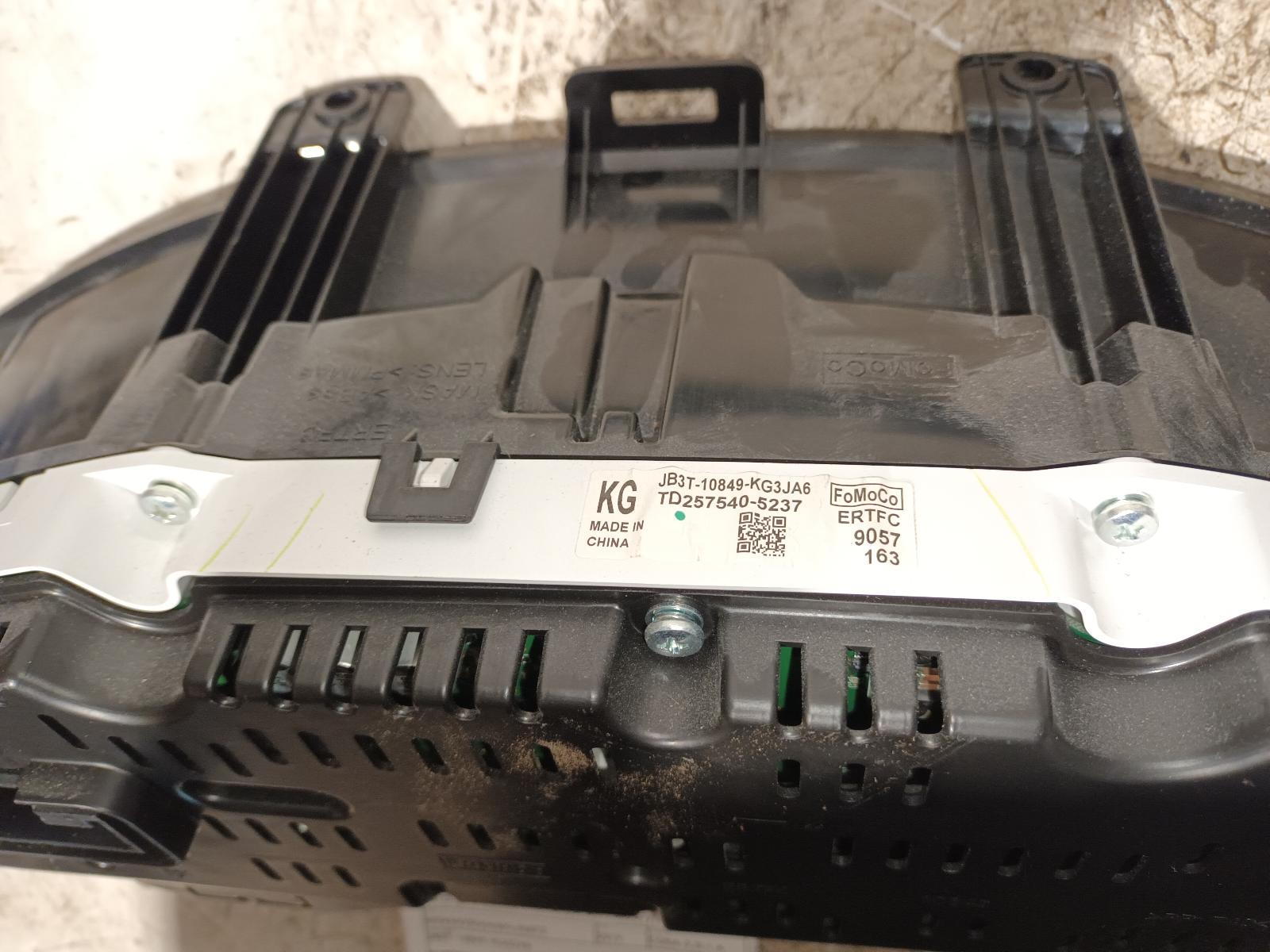 View Auto part Instrument Cluster Ford Everest 2019