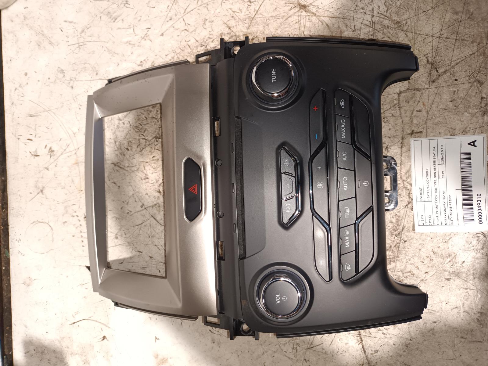 2019 Ford Everest Heater/Ac Controls View Auto part Heater/Ac Controls Ford Everest 2019