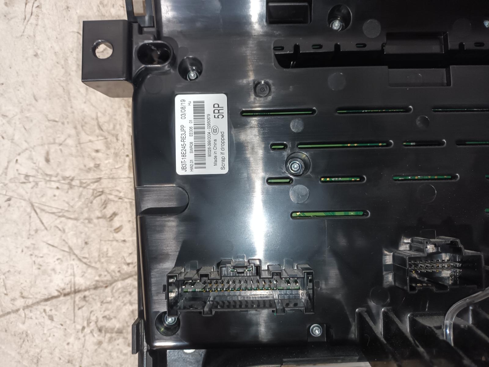 2019 Ford Everest Heater/Ac Controls View Auto part Heater/Ac Controls Ford Everest 2019