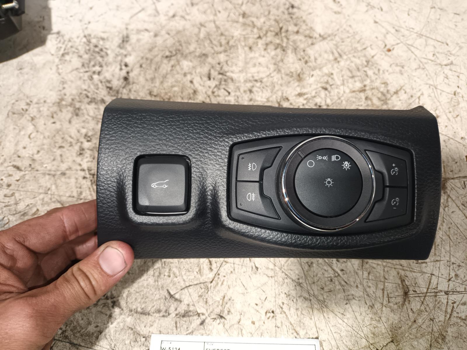 2019 Ford Everest Combination Switch View Auto part Combination Switch Ford Everest 2019