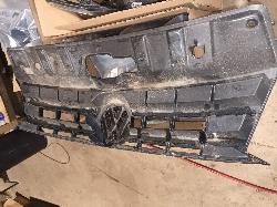 View Auto part Grille Volkswagen Amarok 2013
