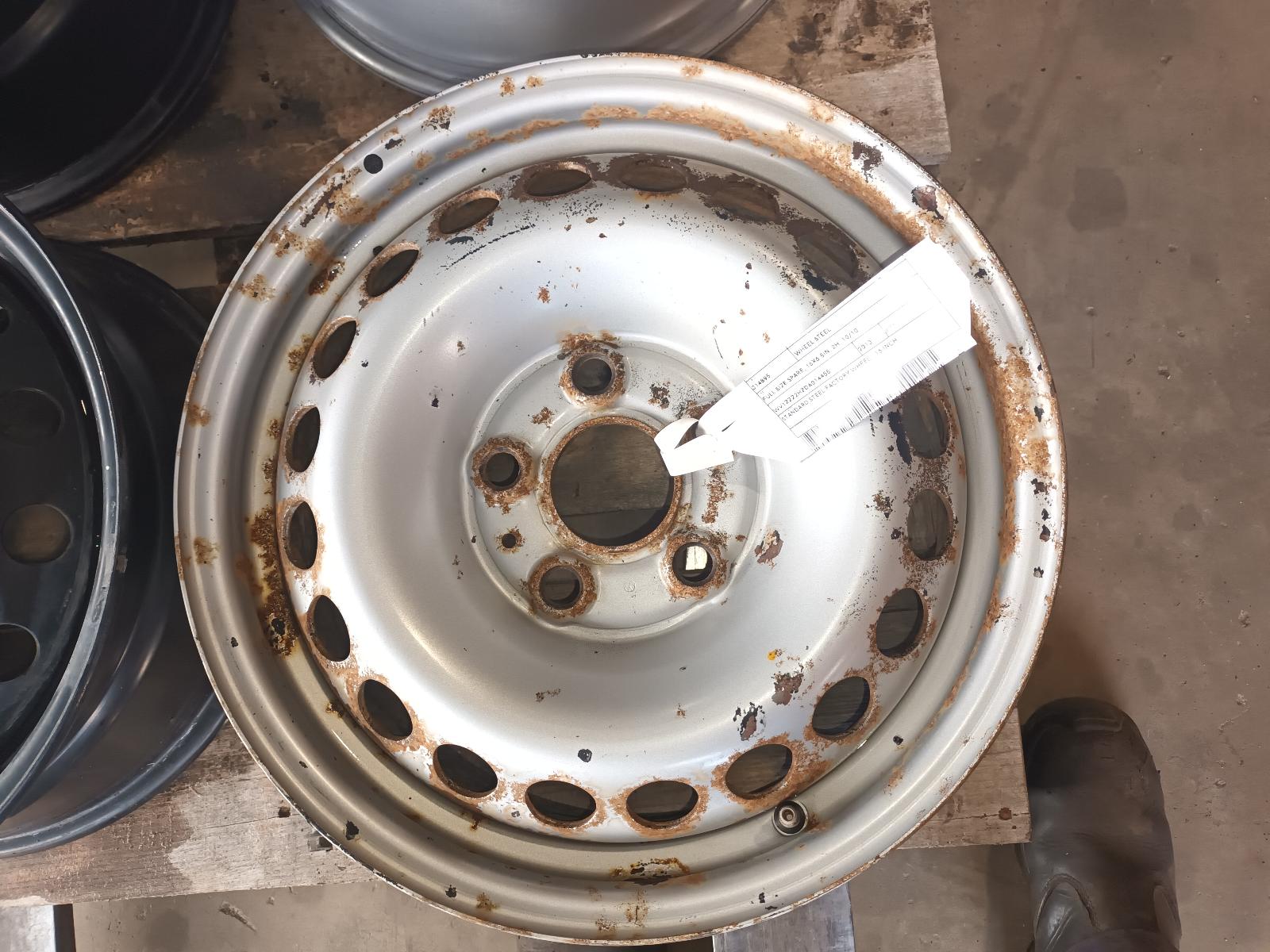 View Auto part Wheel Standard/Steel Volkswagen Amarok 2013