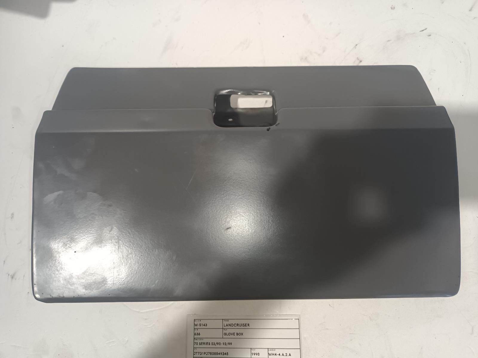 1998 Toyota Landcruiser Glove Box View Auto part Glove Box Toyota Landcruiser 1998