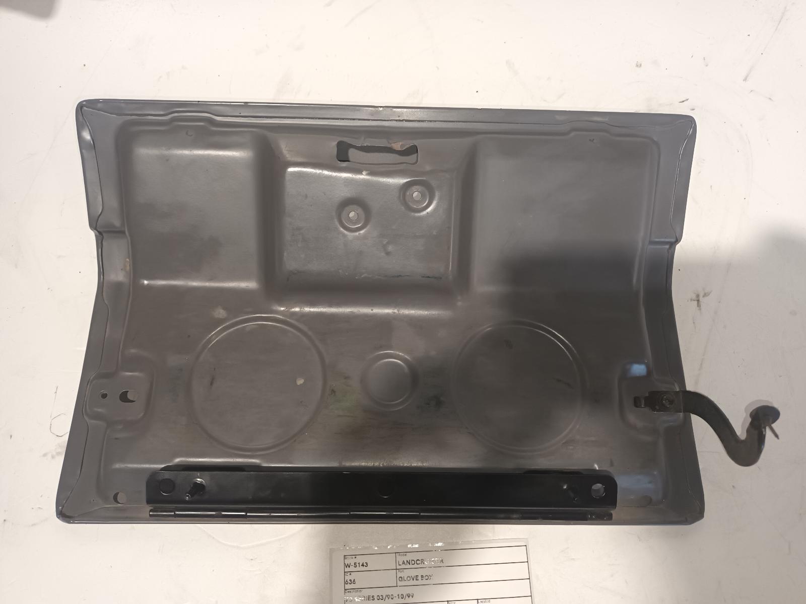 1998 Toyota Landcruiser Glove Box View Auto part Glove Box Toyota Landcruiser 1998