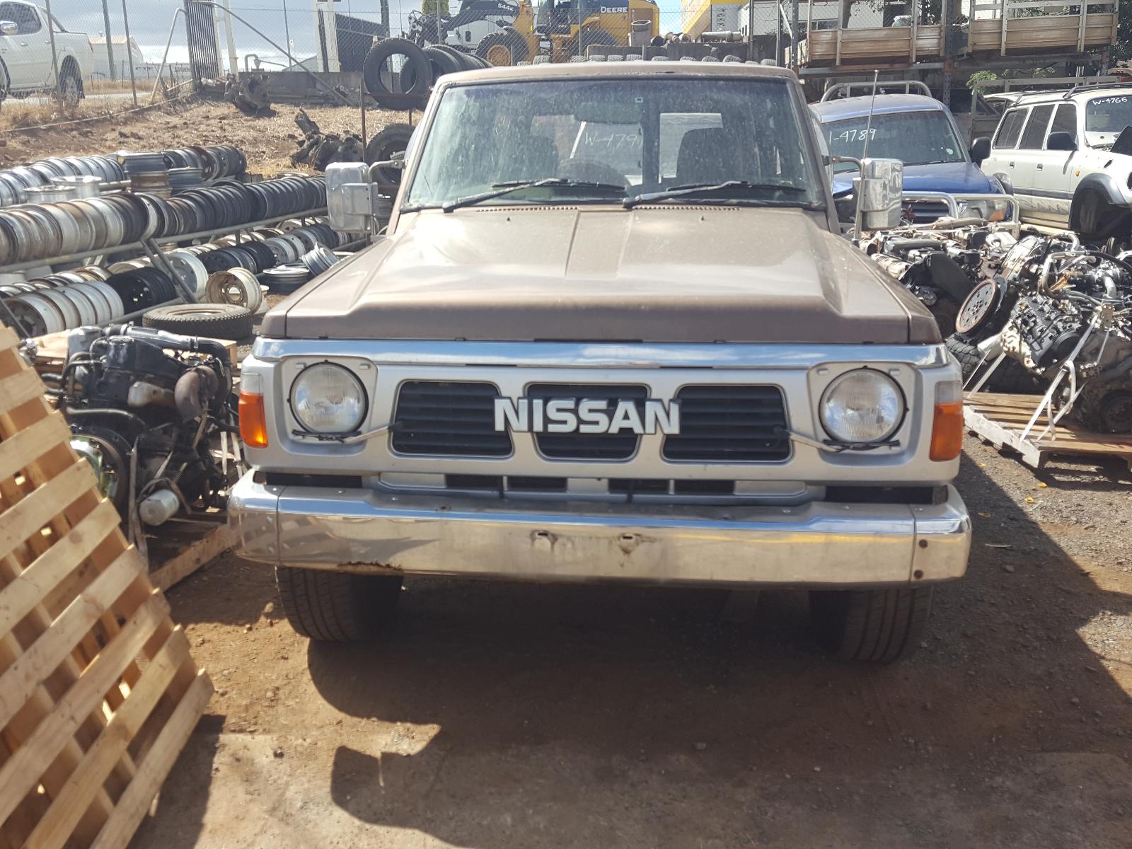 1988 Nissan Patrol Seatbelt/Stalk View Auto part Seatbelt/Stalk Nissan Patrol 1988