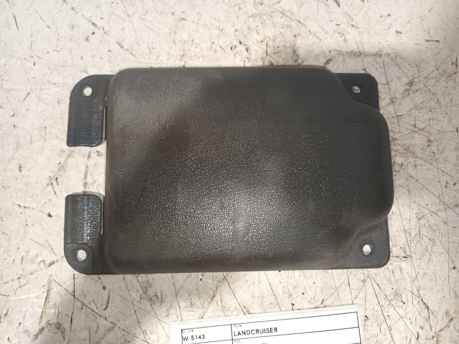 1998 Toyota Landcruiser Trim Panel View Auto part Trim Panel Toyota Landcruiser 1998