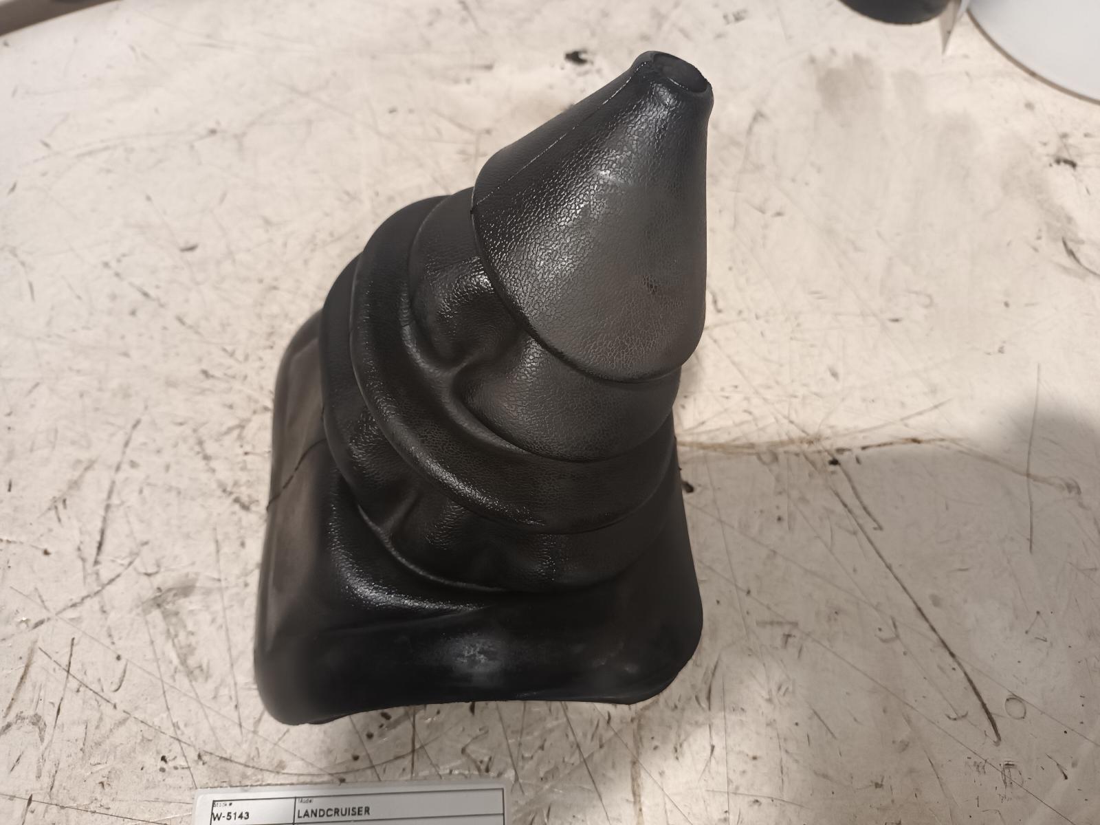 1998 Toyota Landcruiser Gear Stick/Shifter View Auto part Gear Stick/Shifter Toyota Landcruiser 1998
