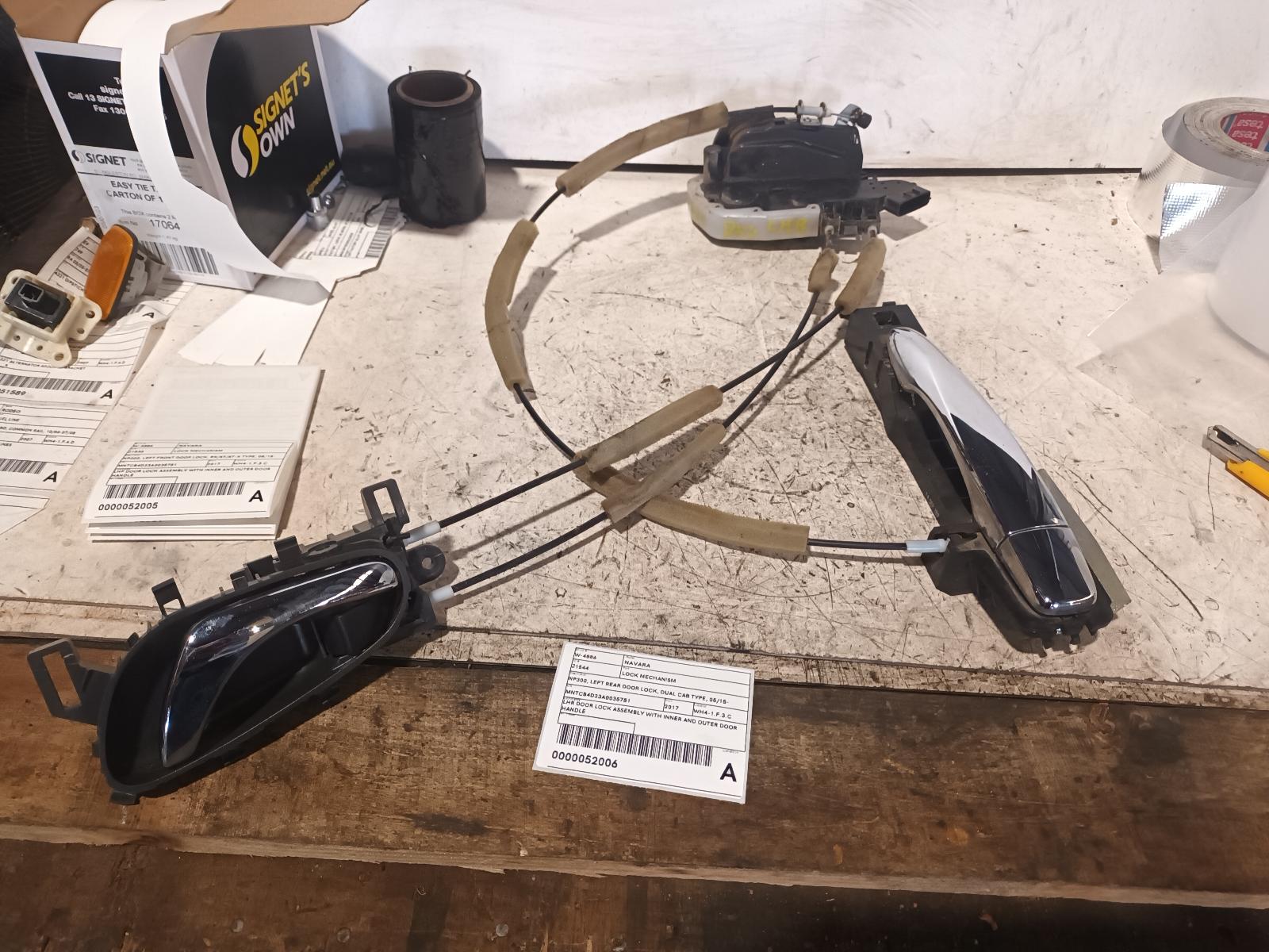 View Auto part Door/Boot/Gate Lock Nissan Navara 2017