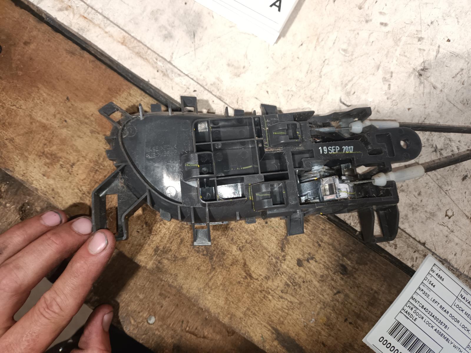 View Auto part Door/Boot/Gate Lock Nissan Navara 2017