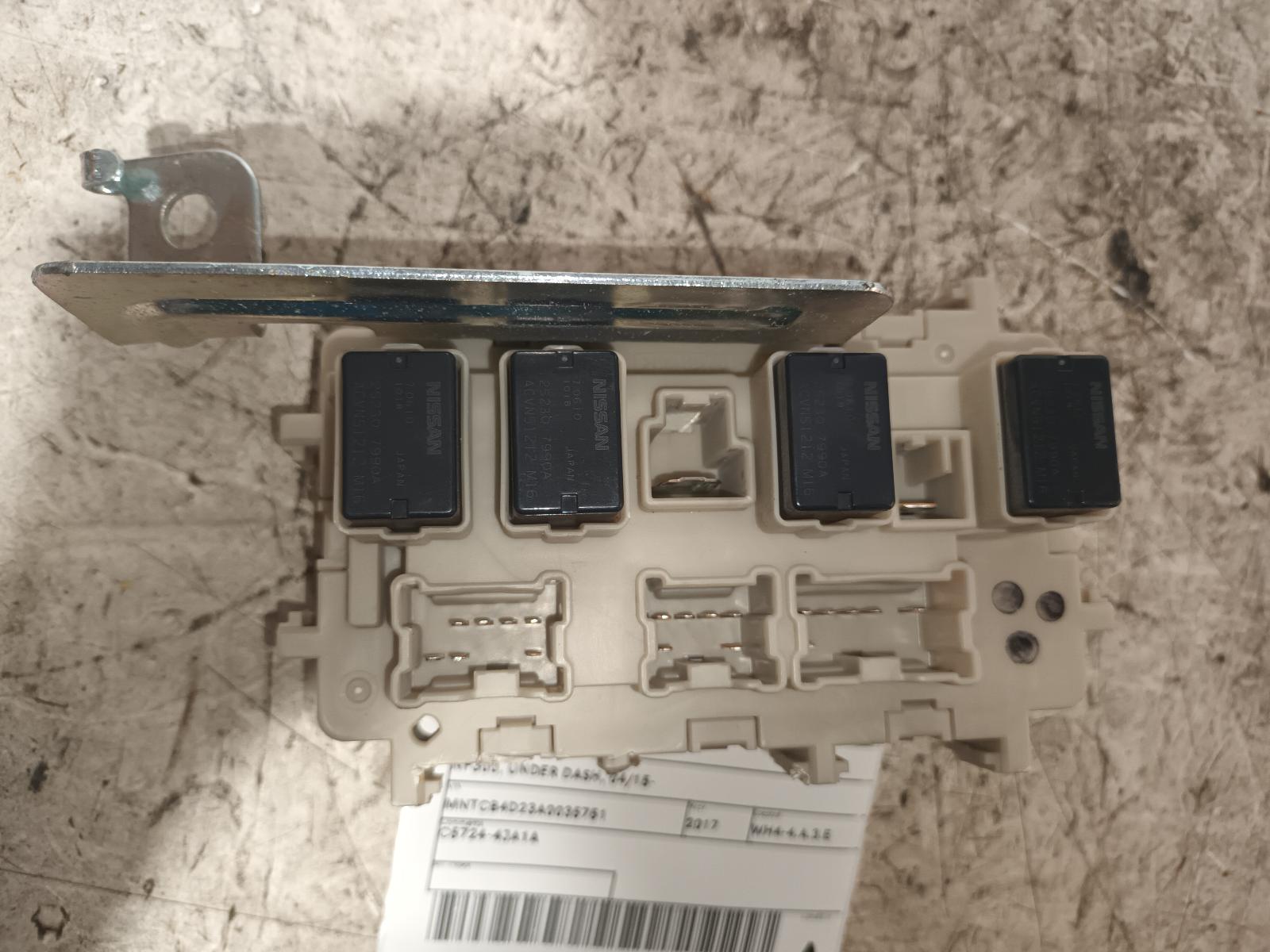 View Auto part Fuse Box Nissan Navara 2017