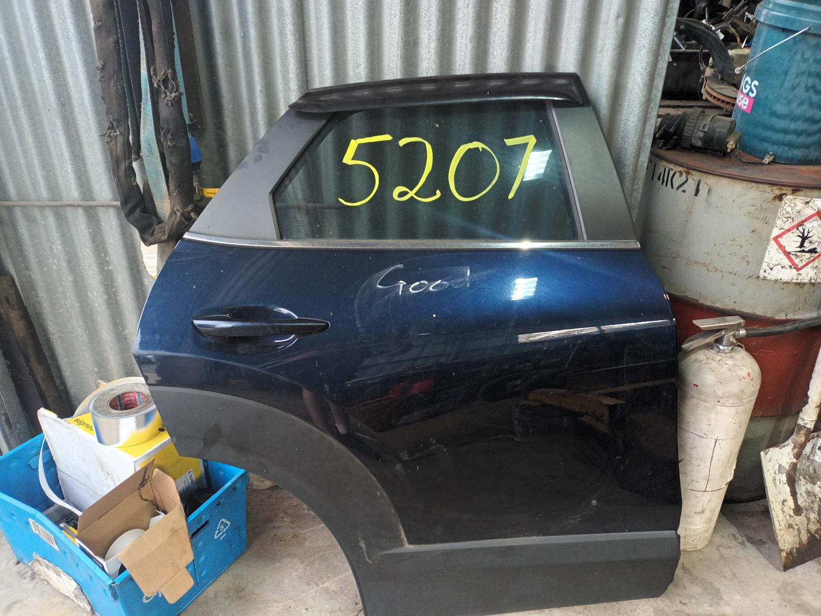 View Auto part Right Rear Door Sliding Mazda Cx30 2021
