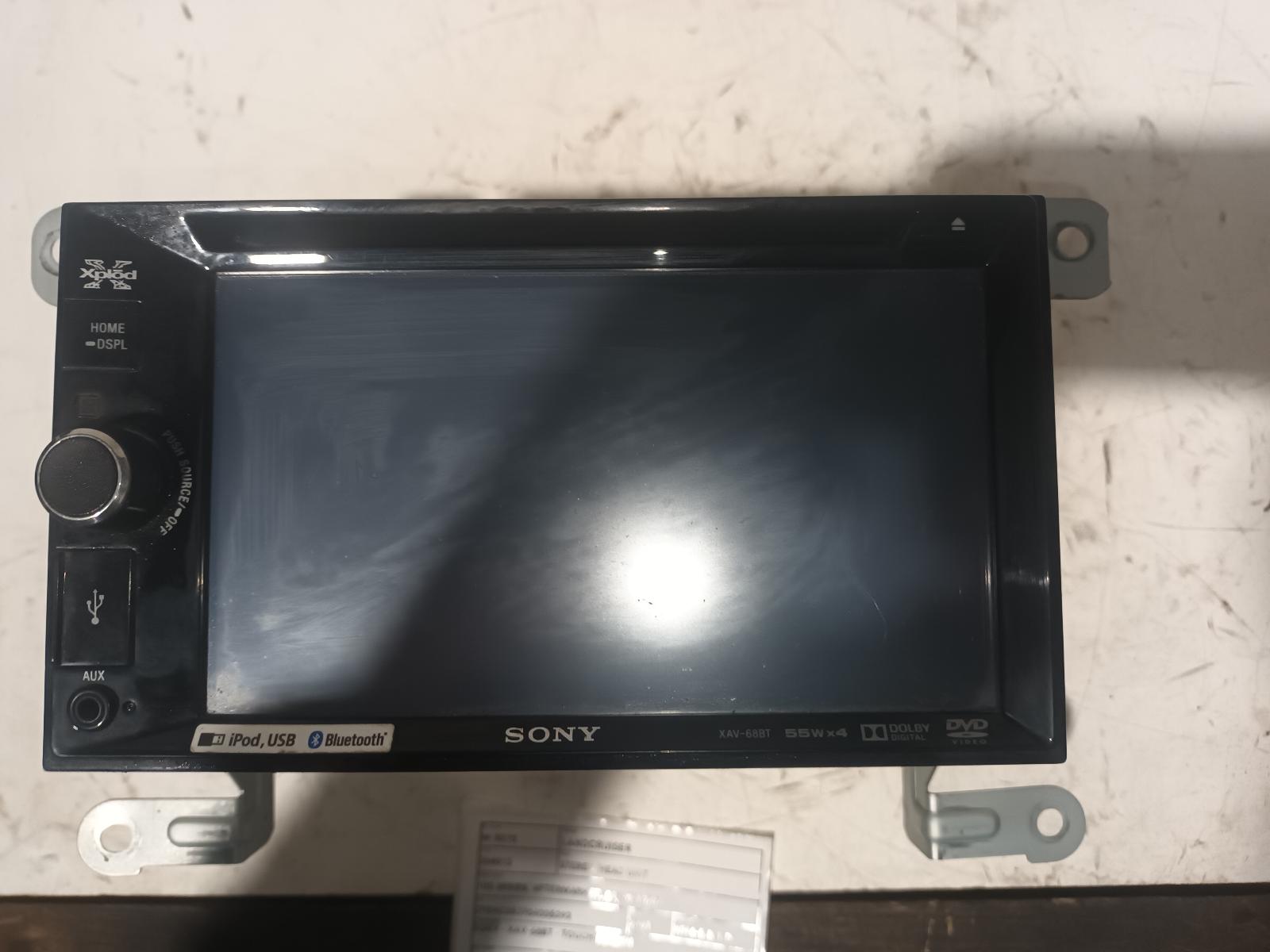 View Auto part Radio/Cd/Dvd/Sat/Tv Toyota Landcruiser 2001