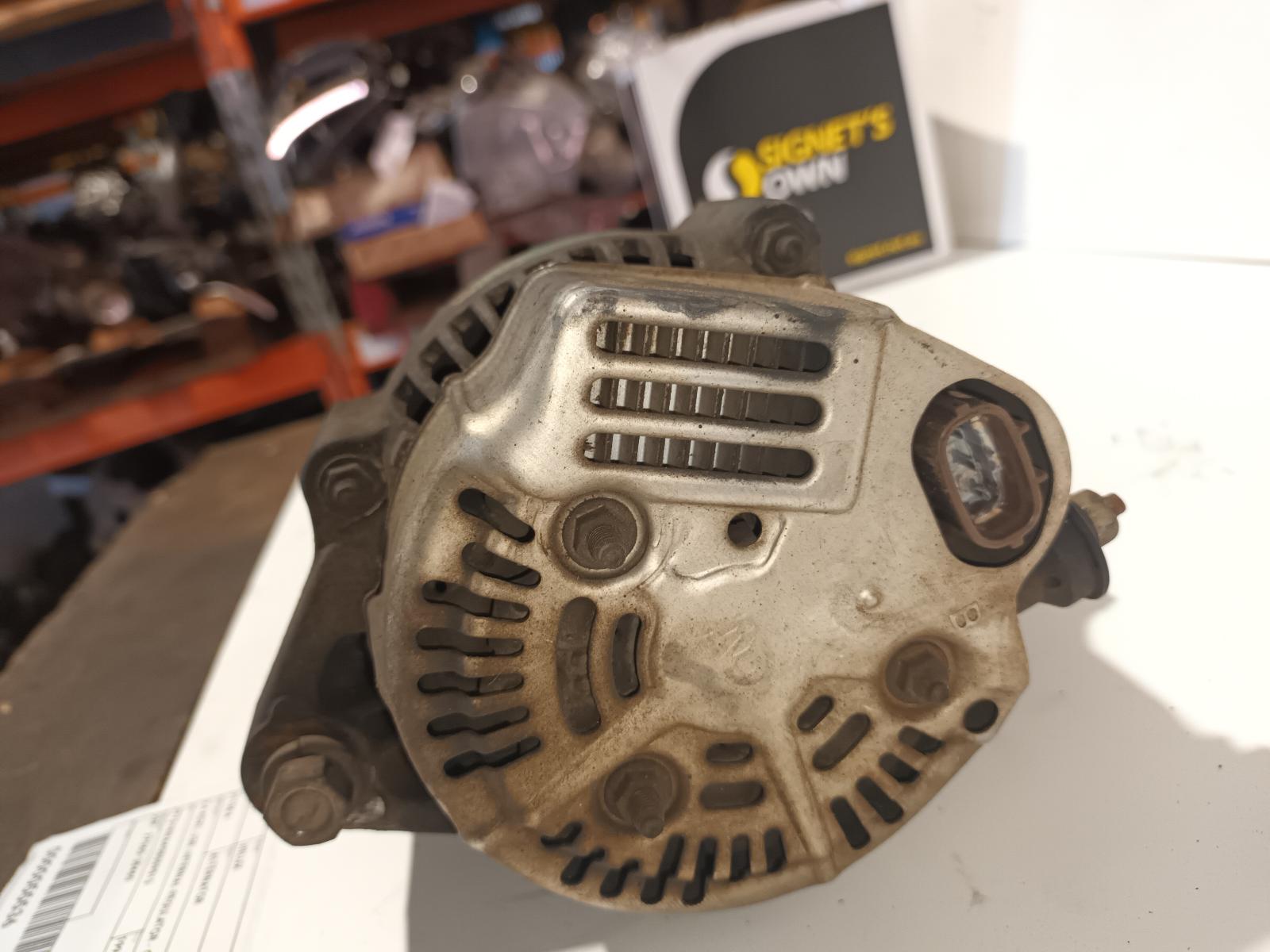 View Auto part Alternator Toyota Hilux 1996