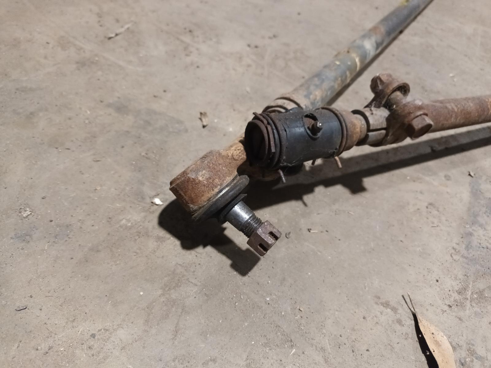 View Auto part Drag Link Toyota Hilux 1996