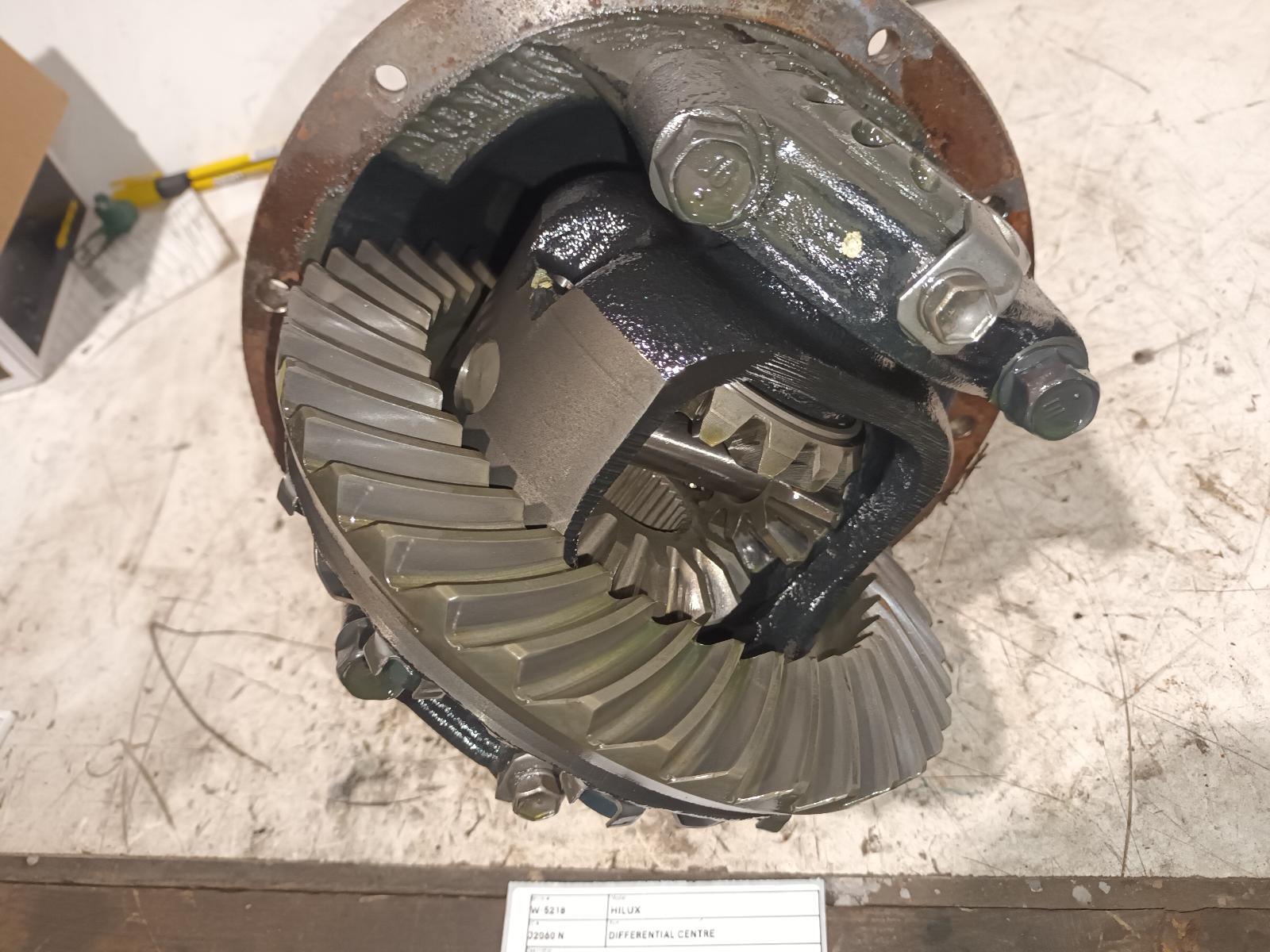 1996 Toyota Hilux Differential Centre View Auto part Differential Centre Toyota Hilux 1996