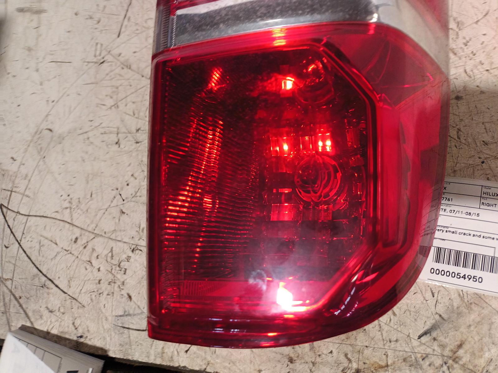 View Auto part Right Taillight Toyota Hilux 2014