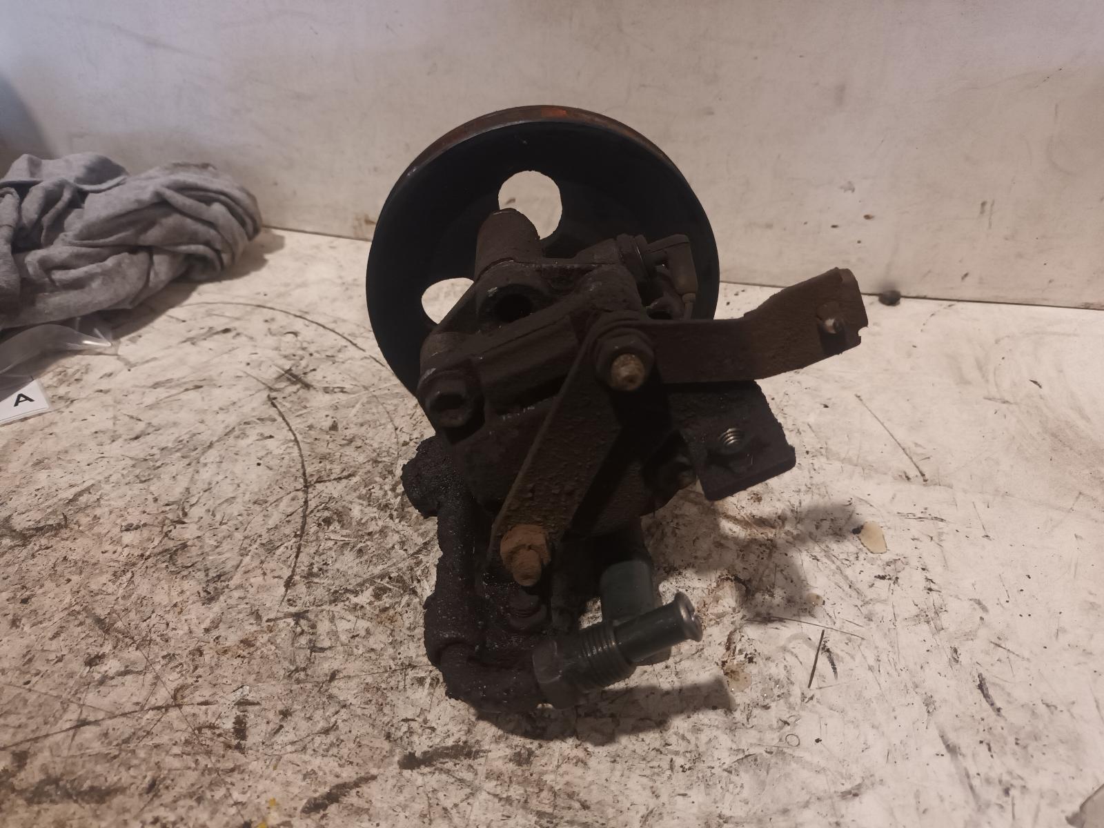 View Auto part Steering Pump Ford Courier 2001