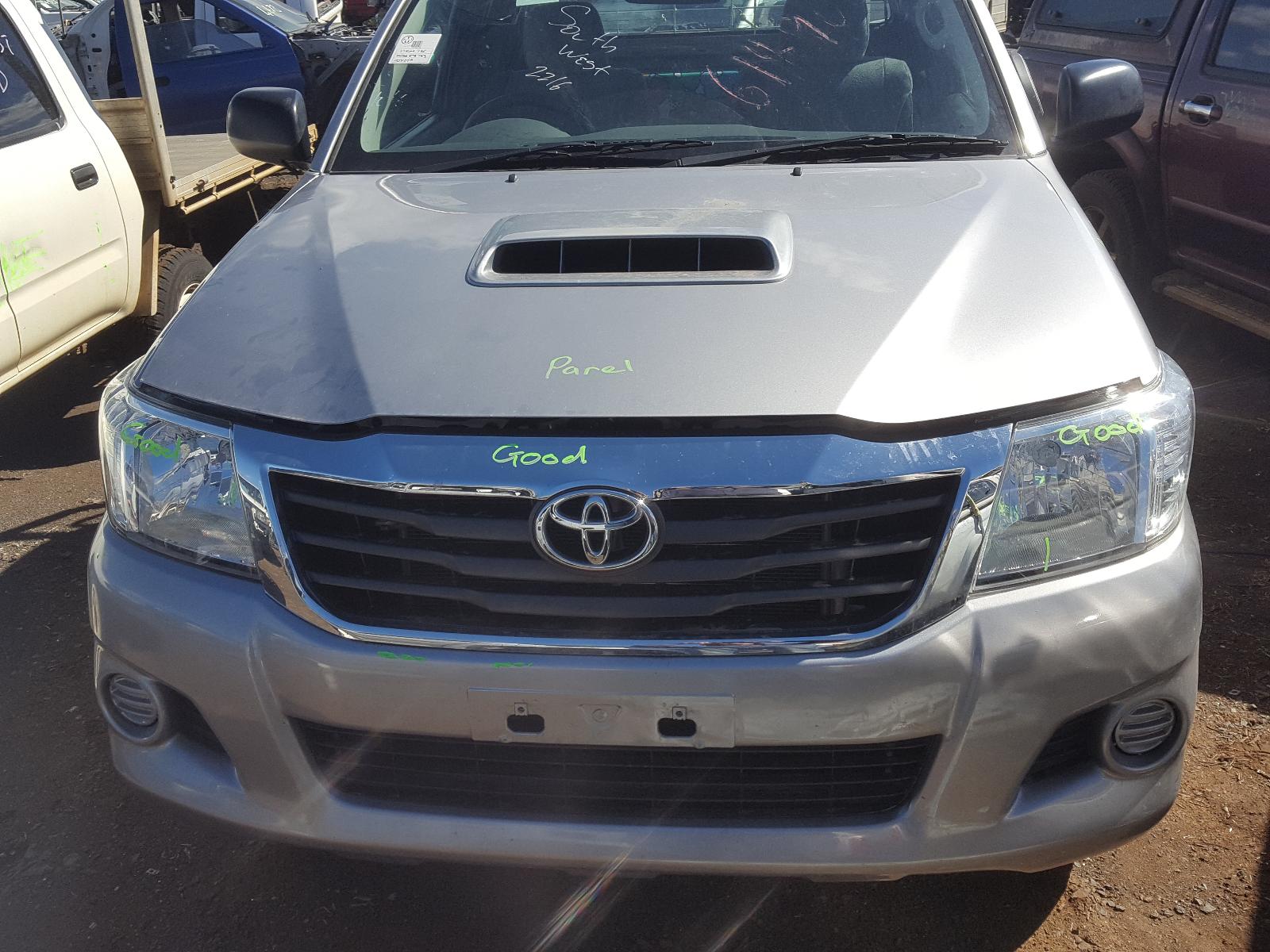 View Auto part Clock Toyota Hilux 2015