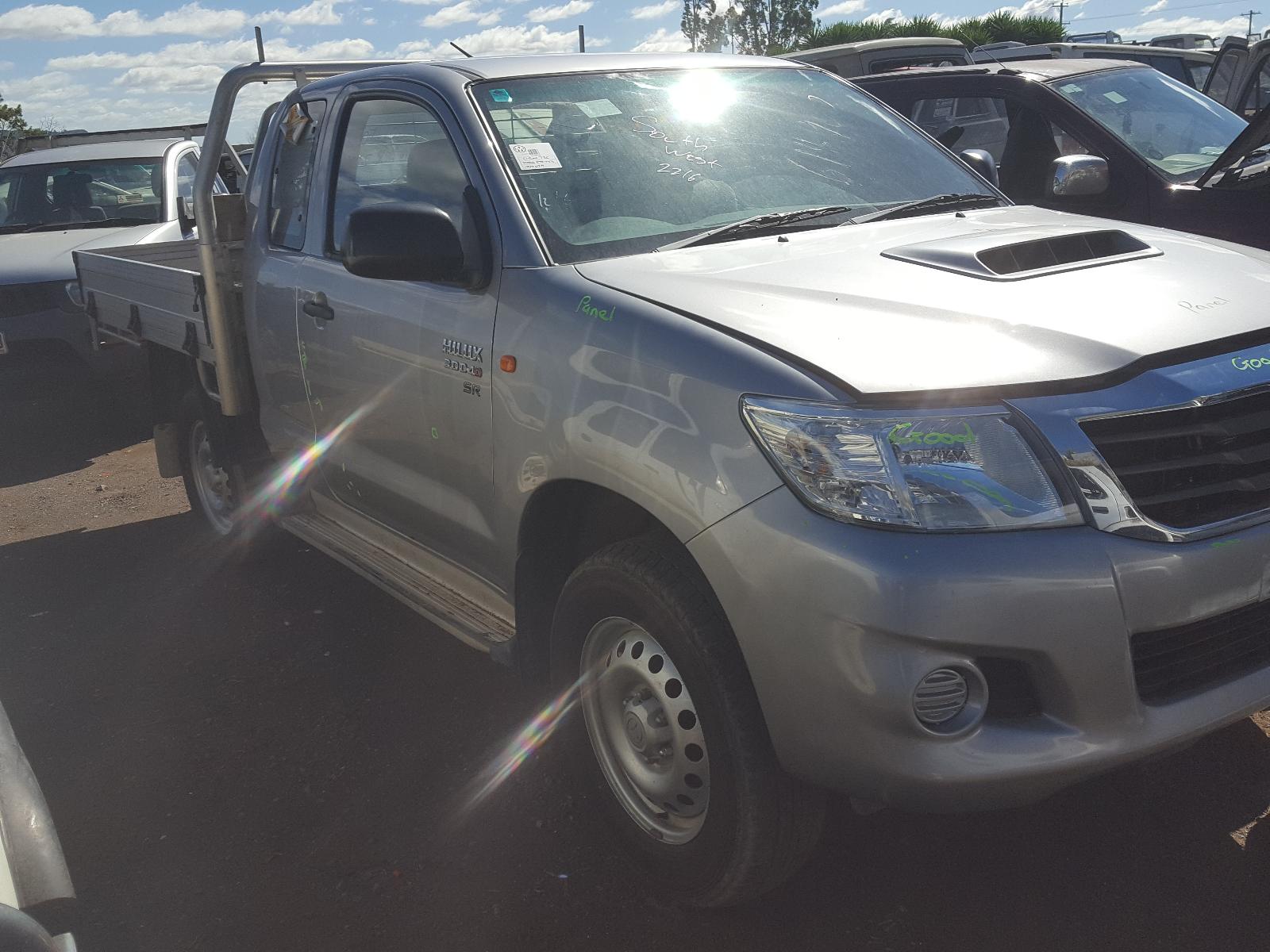 View Auto part Clock Toyota Hilux 2015