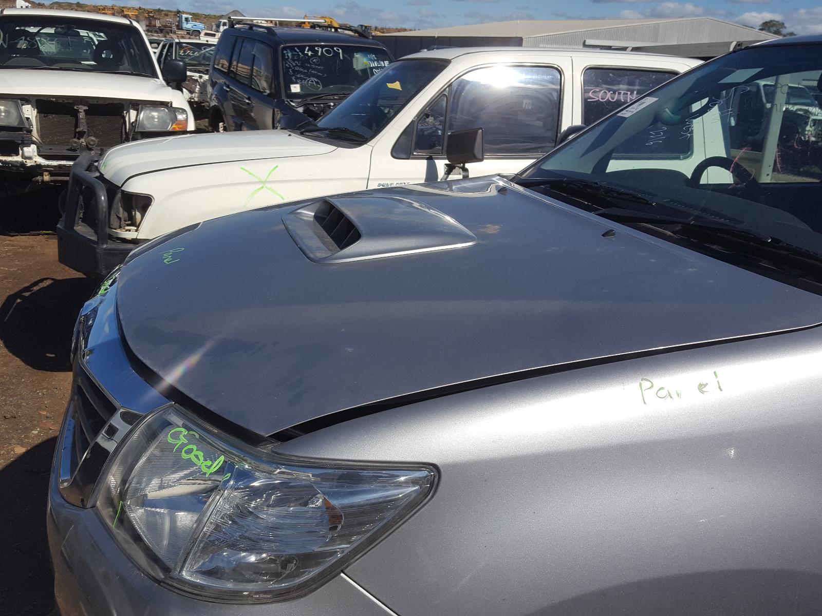 View Auto part Clock Toyota Hilux 2015