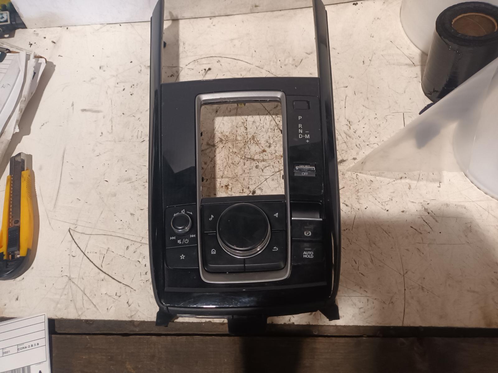 View Auto part Misc Switch/Relay Mazda Cx30 2021