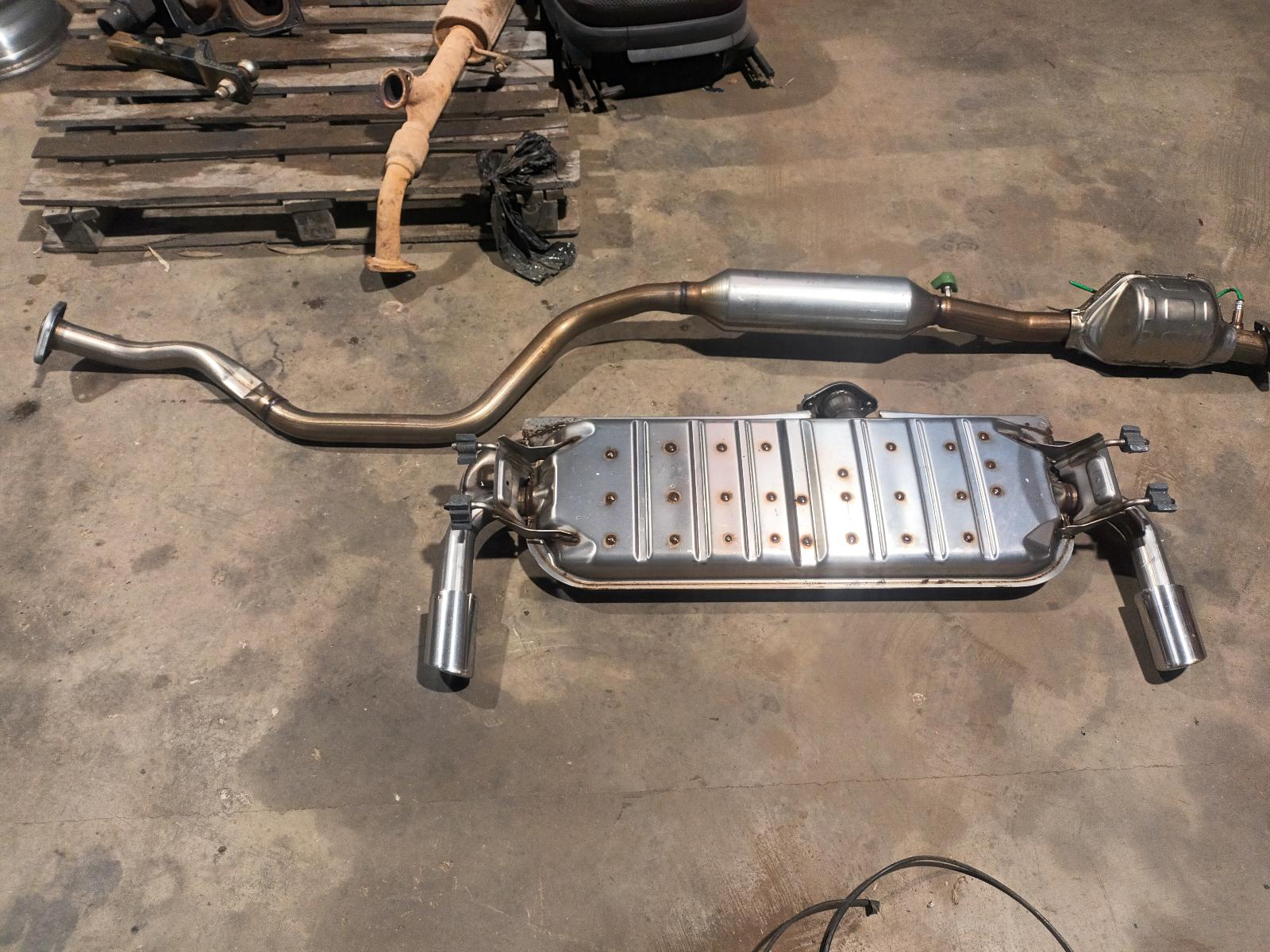 View Auto part Exhaust System Mazda Cx30 2021