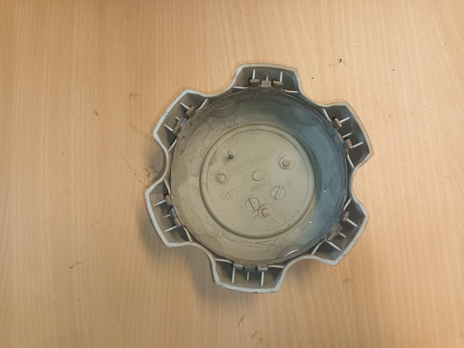 View Auto part Wheel Cover/Hub Cap Toyota Hilux 2011