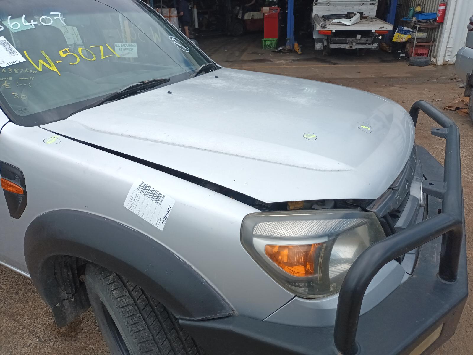 View Auto part Fuse Box Ford Ranger 2009