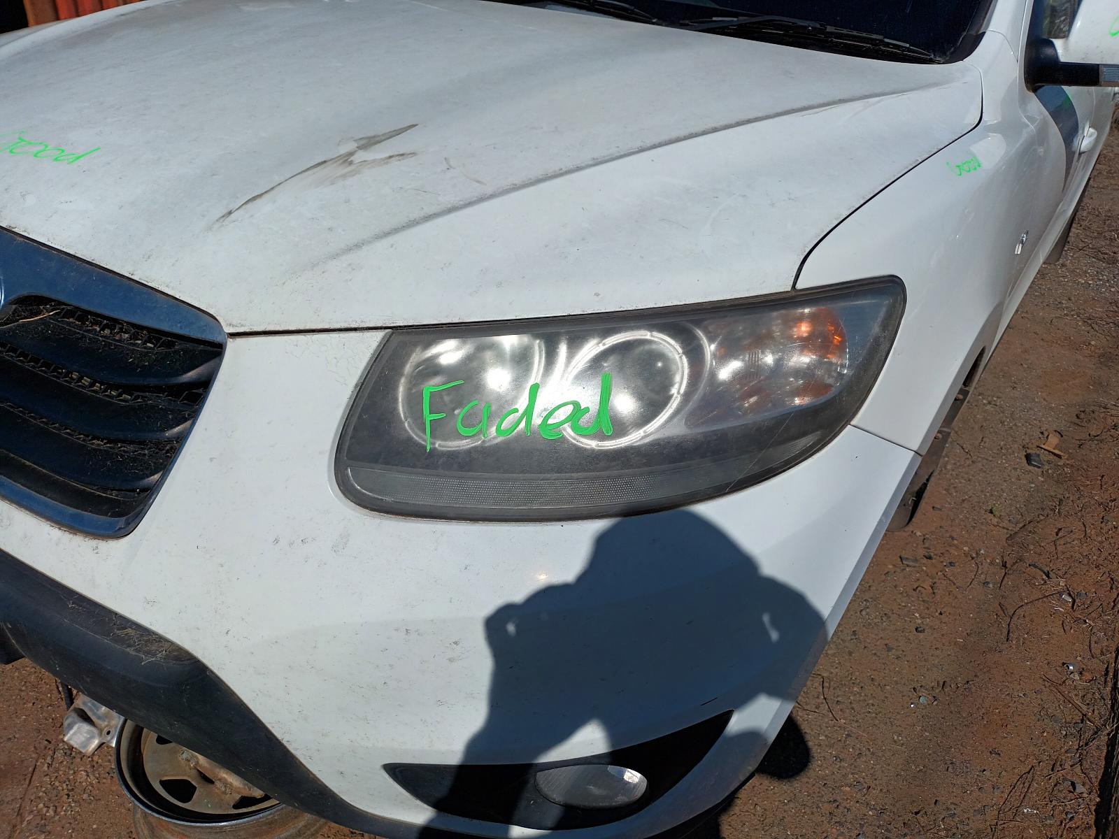 View Auto part Fuel Tank Hyundai Santa Fe 2010