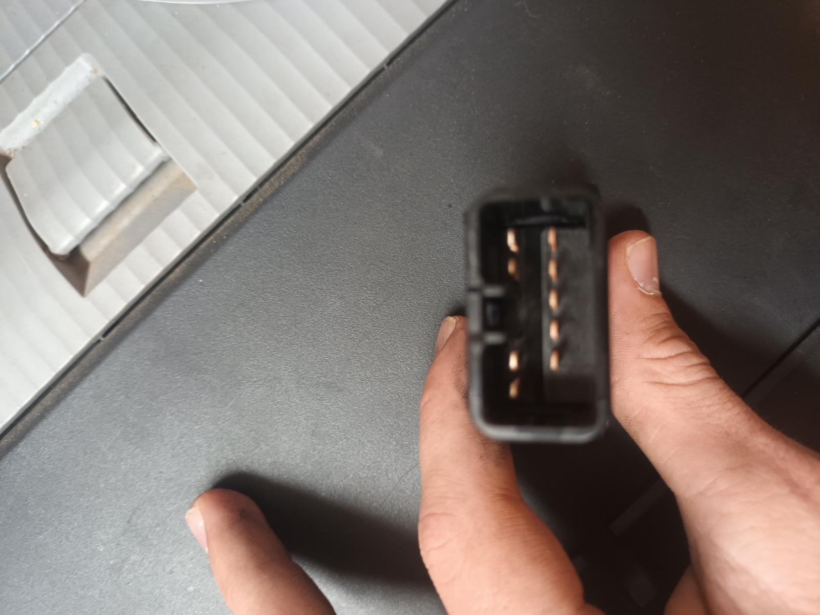 2016 Toyota Landcruiser Misc Switch/Relay View Auto part Misc Switch/Relay Toyota Landcruiser 2016