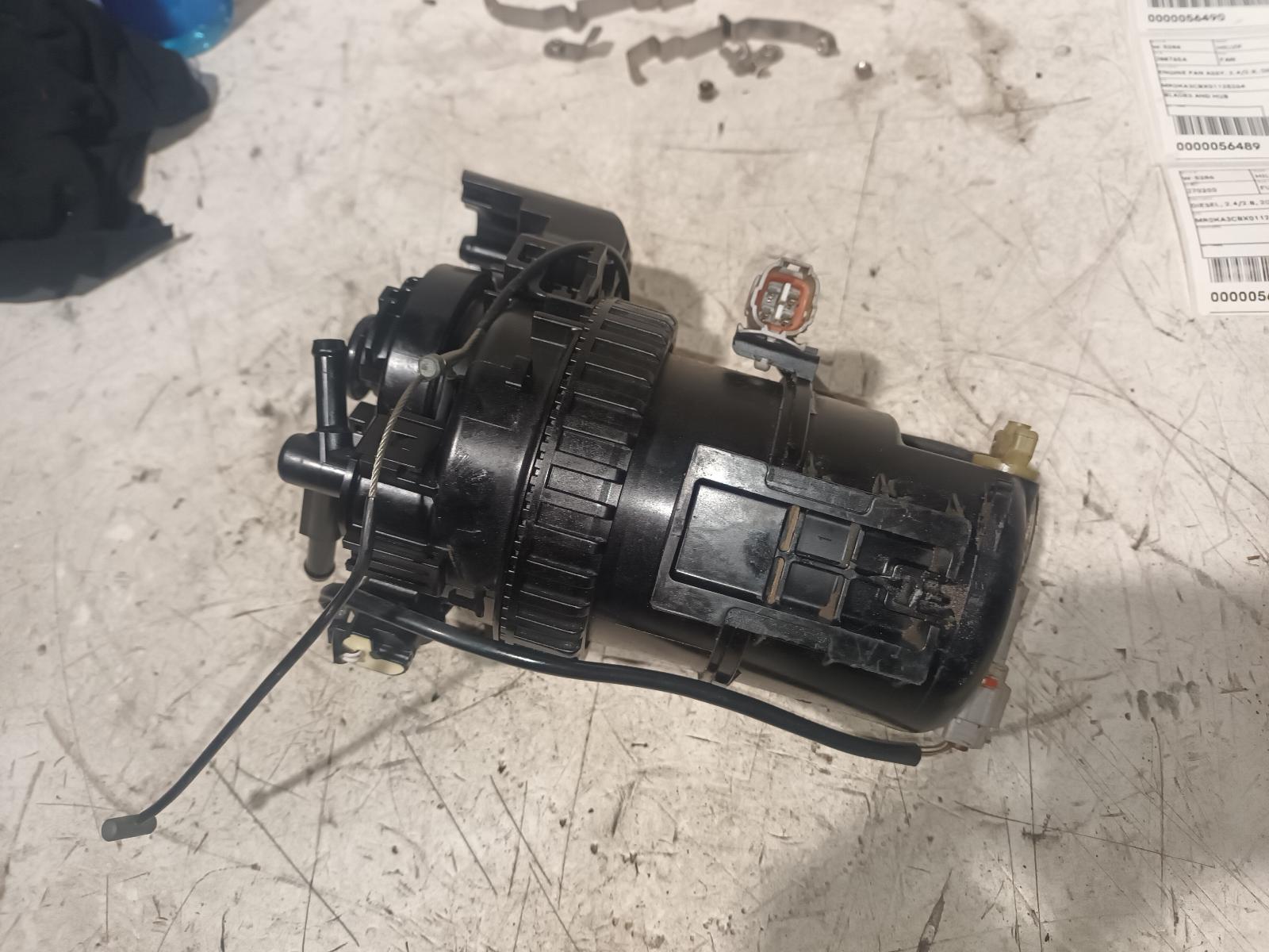 View Auto part Fuel Filter Housing Toyota Hilux 2018