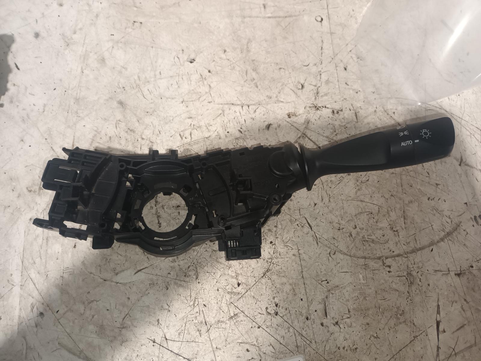 View Auto part Combination Switch Toyota Hilux 2018