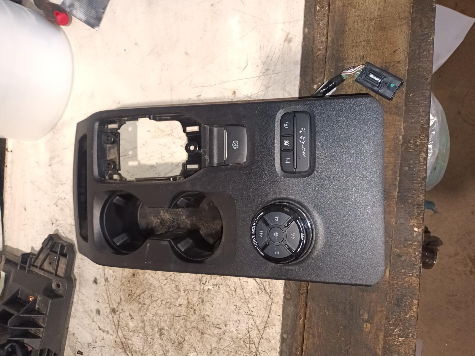 2025 Ford Everest Misc Switch/Relay View Auto part Misc Switch/Relay Ford Everest 2025