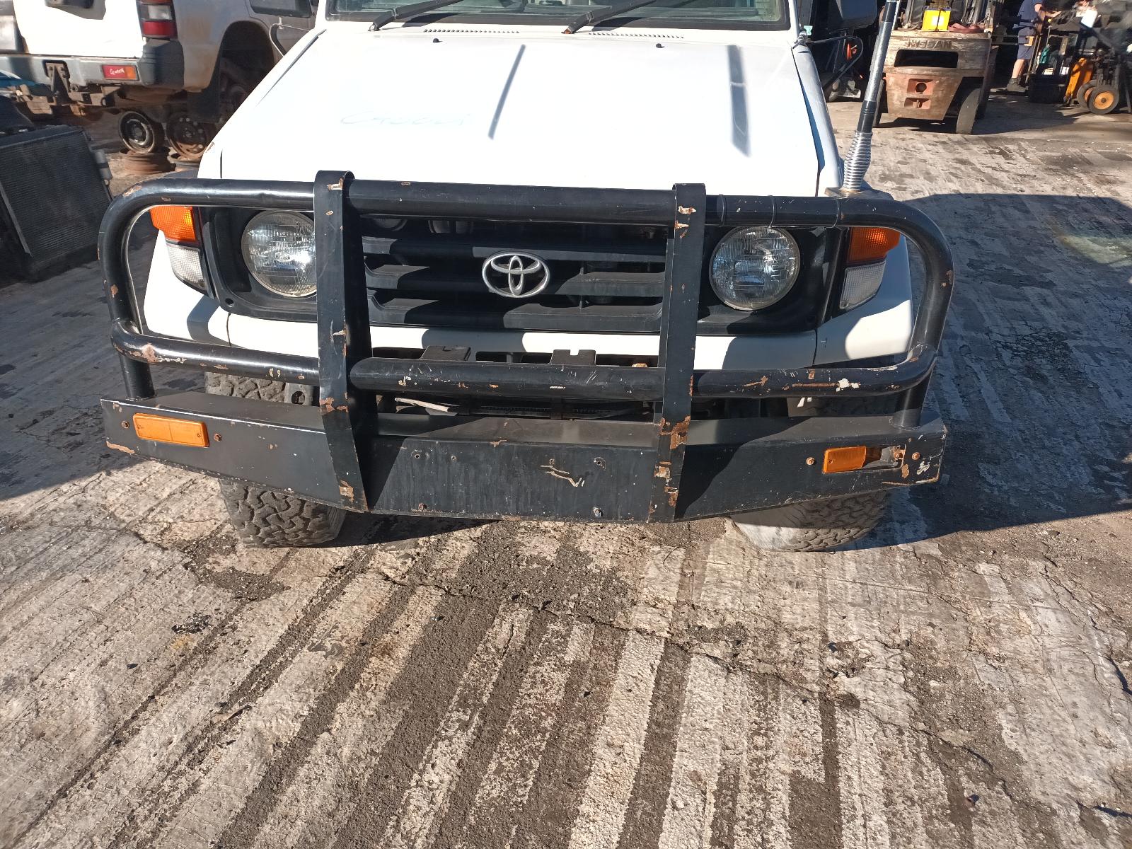 2004 Toyota Landcruiser Gear Stick/Shifter View Auto part Gear Stick/Shifter Toyota Landcruiser 2004
