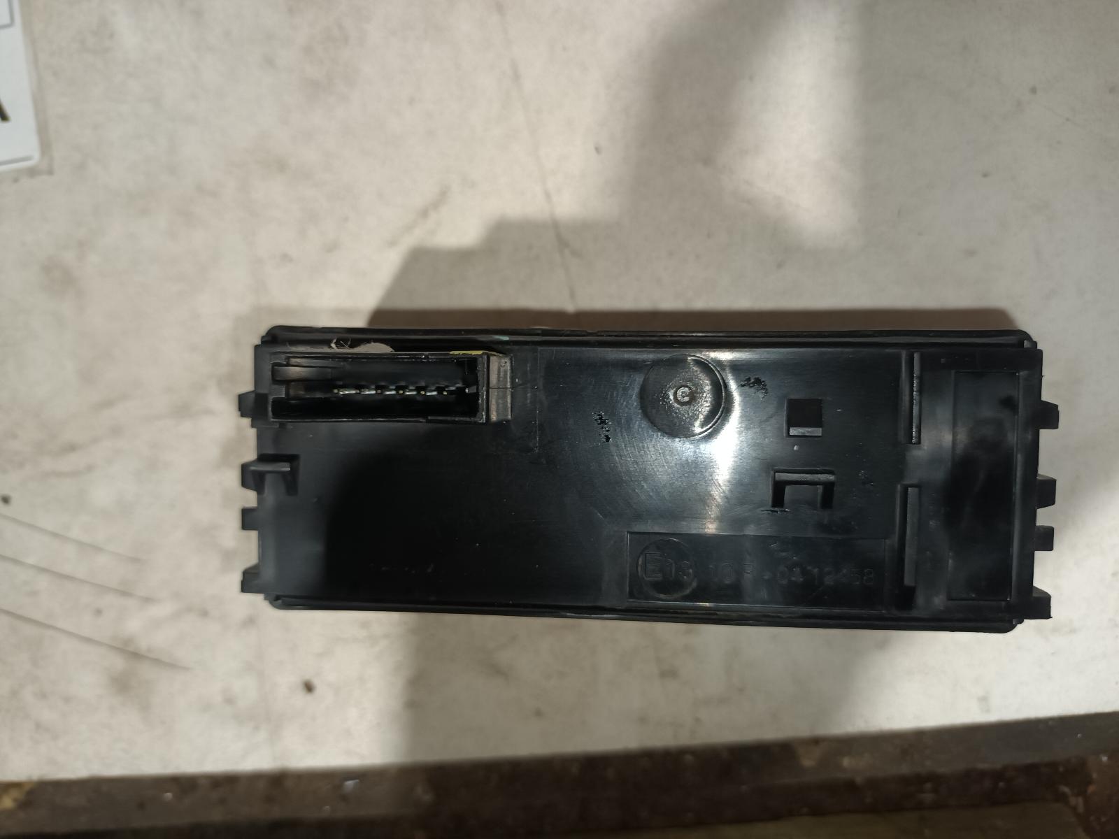2025 Ford Everest Antenna View Auto part Antenna Ford Everest 2025