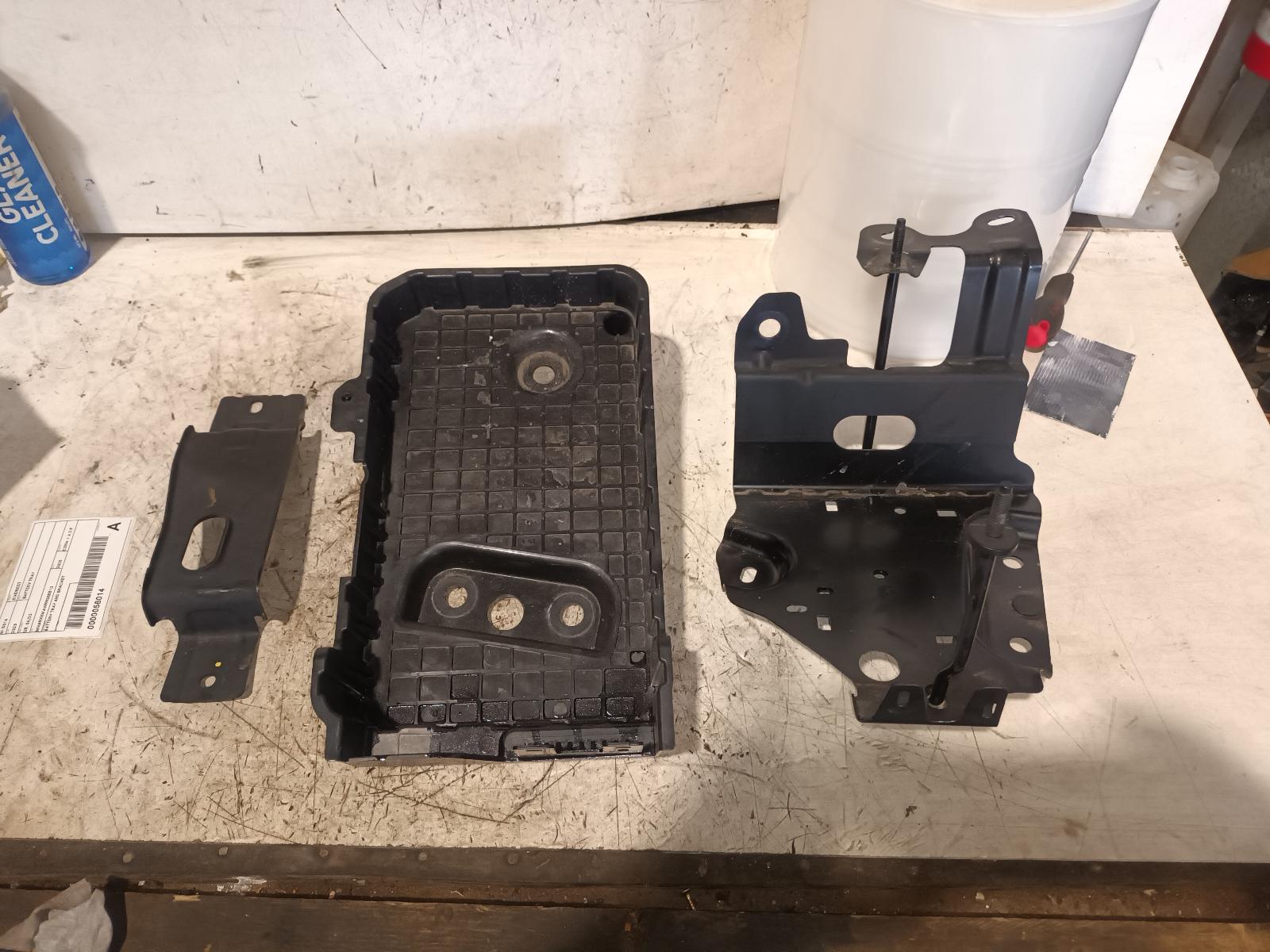 2025 Ford Everest Battery Tray View Auto part Battery Tray Ford Everest 2025
